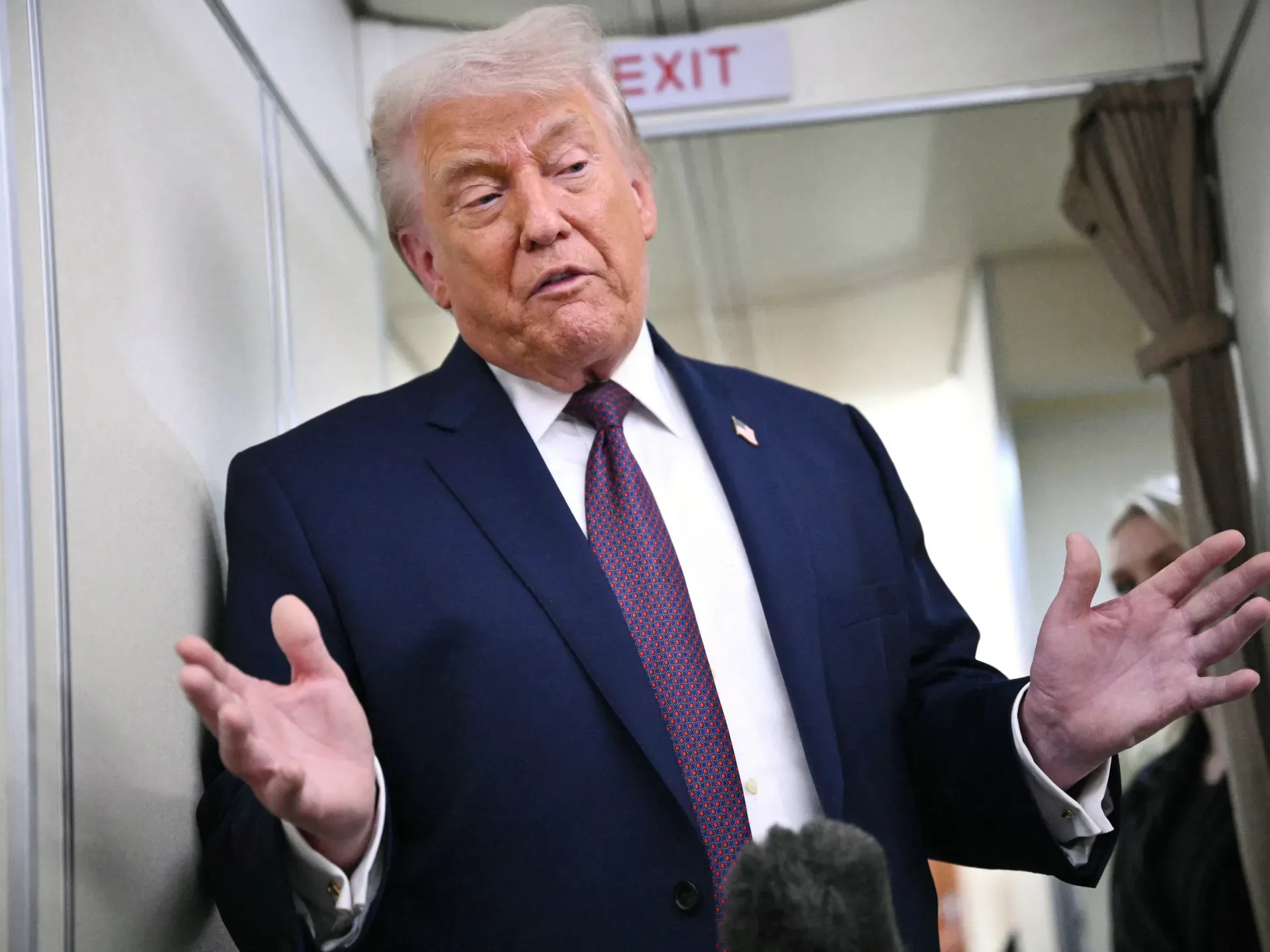 Trampın NATO-nun Əfqanıstanla bağlı iddiasına Britaniyadan qınaq