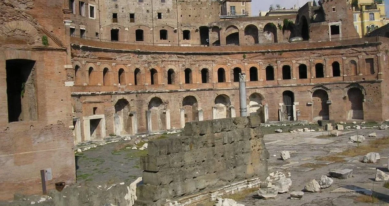 Bənzərsiz hadisə: Sirli varlıqlar Qədim Roma Bazarını ələ keçirdi