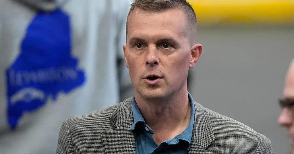 Altı Demokrat Nümayəndə hökumət işinin bərpası üçün səs verdi