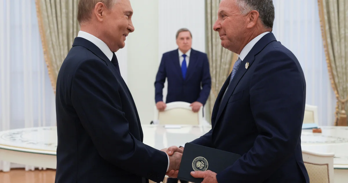 Putinin köməkçisi Ukrayna sülh planı üzərində hələ çox iş görülməli olduğunu bildirdi