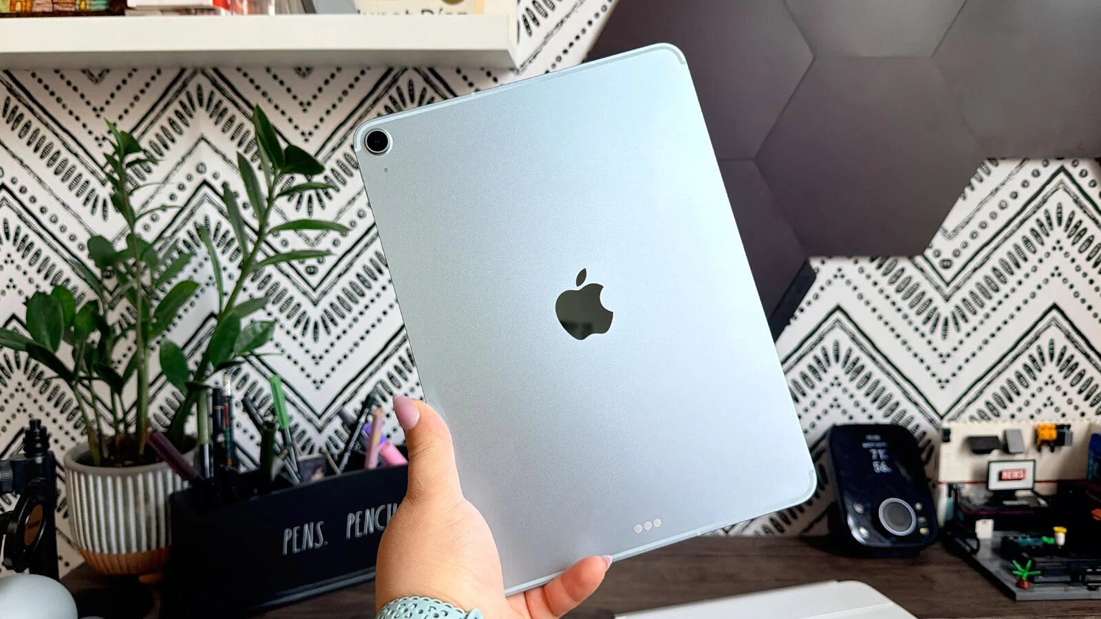 Apple iPad Air M4 sınaqdan keçdi: Pro modelə rəqib ola bilərmi və kimlər üçün nəzərdə tutulub?