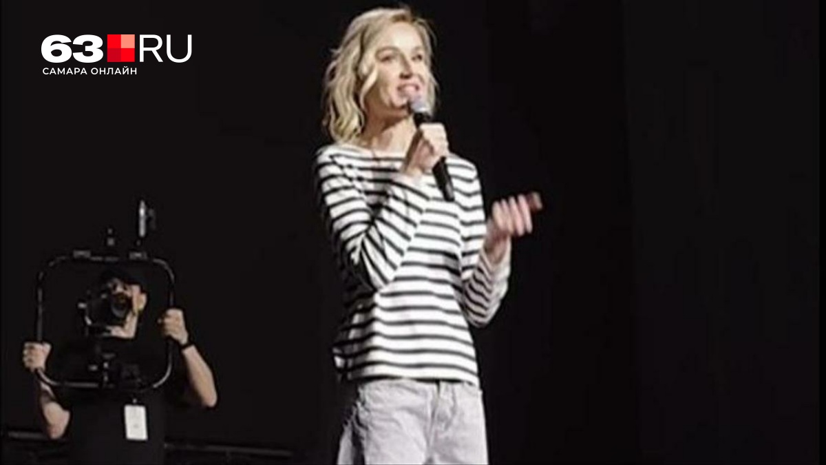 Polina Qaqarina Samara konsertində kostyumsuz qalıb