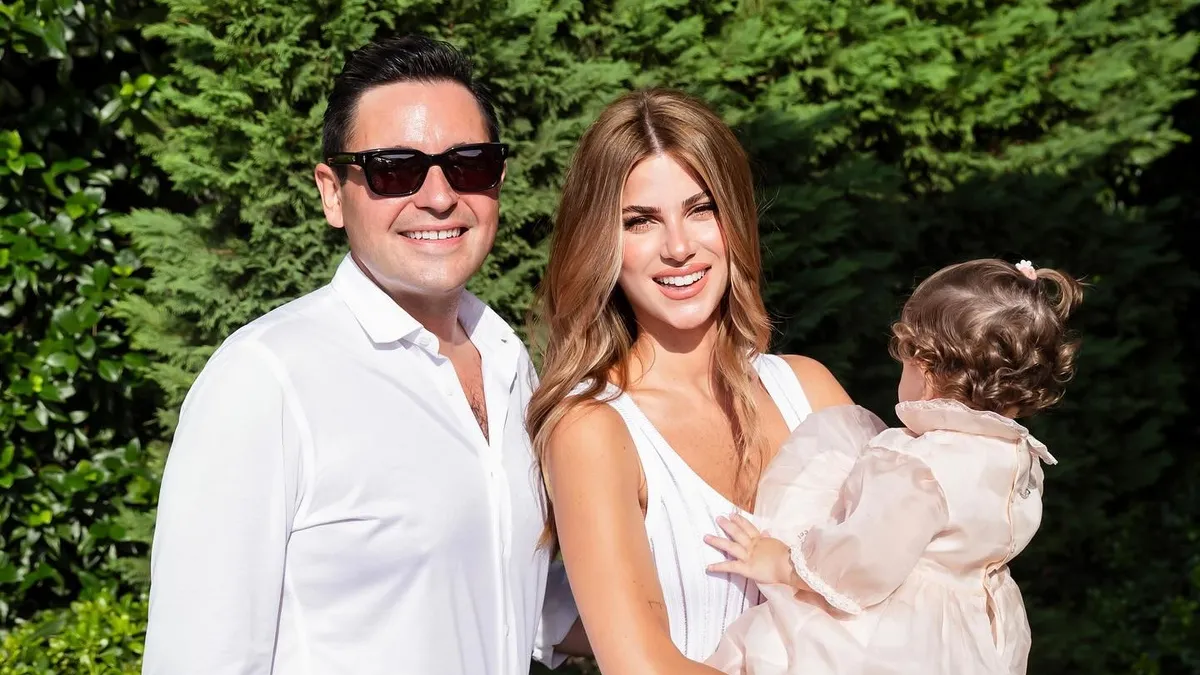 Ərinin qeyri-qanuni övladı üzə çıxmışdı: Nazlı Sabancı ikinci dəfə hamilədir