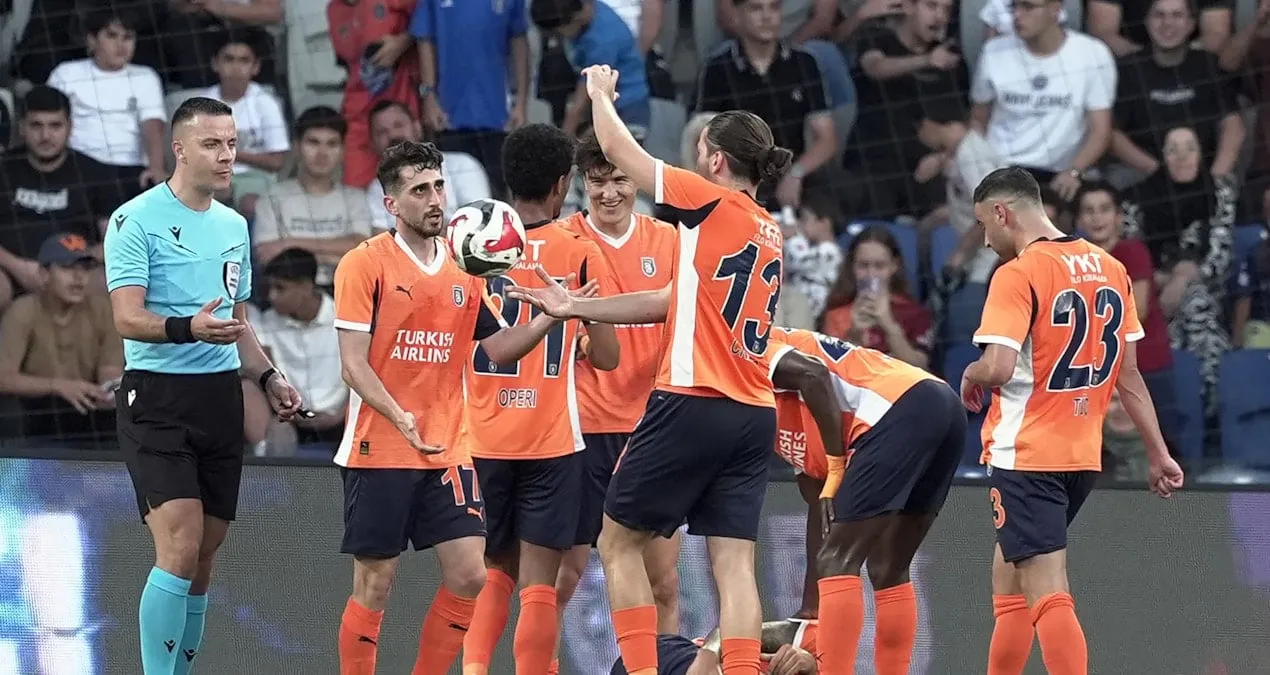 İlk oyundakı hesab Başakşehiri növbəti mərhələyə çıxardı