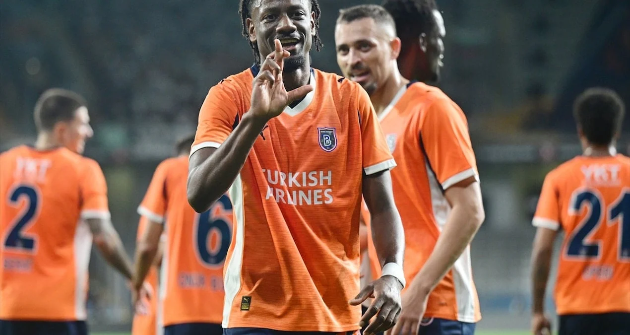 Başakşehir turu rahat keçdi