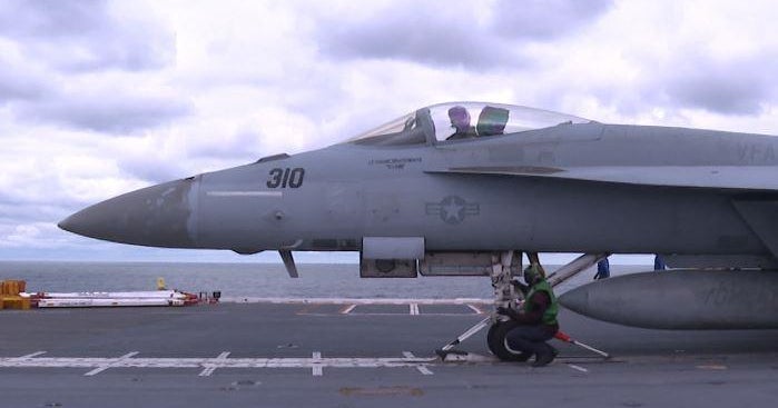 ABŞ qırıcısı Virciniya sahillərində qəzaya düşdü, pilot xilas edildi