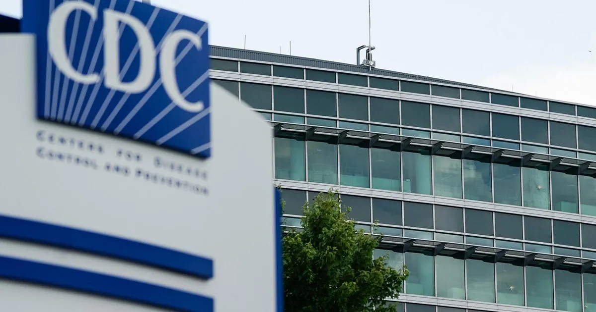 CDC əməkdaşları atışma, təzyiq, vaksin paneli və kütləvi ixtisarlardan əziyyət çəkir