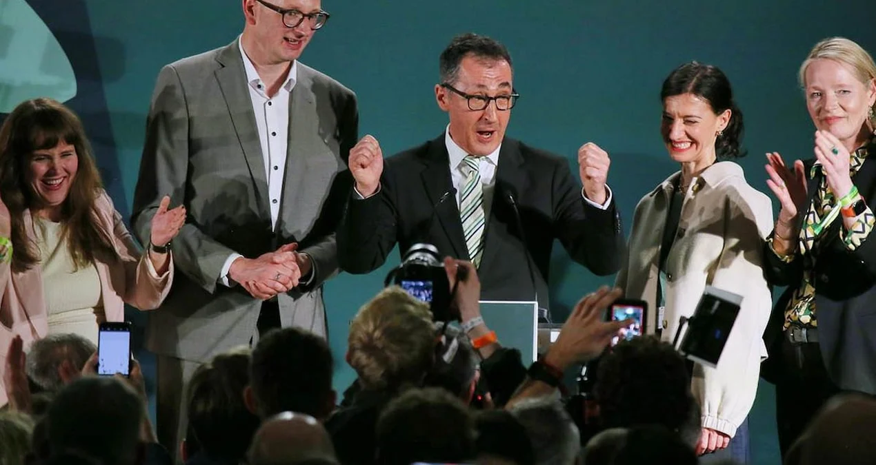 Türk əsilli Cem Özdemir Almaniyada Baş Nazir postuna yüksəldi: Tarixi bir nailiyyət.