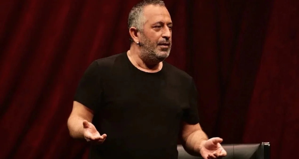 Cem Yılmazın "elita" tərifi sosial medianı silkələdi