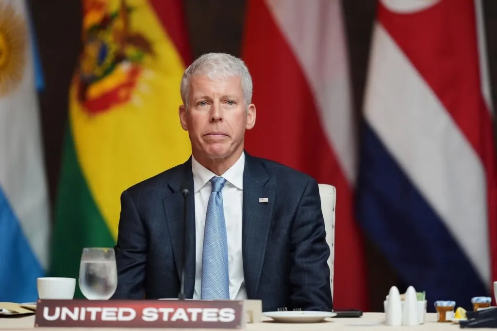 ABŞ Enerji Nazirinin Hörmüz Boğazı ilə bağlı açıqlaması bazar manipulyasiyası ittihamlarına səbəb oldu