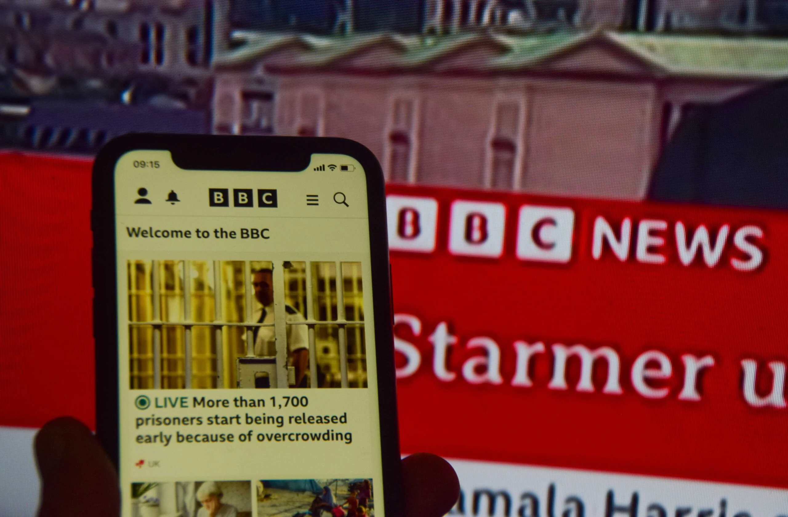 BBC-də böhran dərinləşir: 1 milyard funt-sterlinq itki