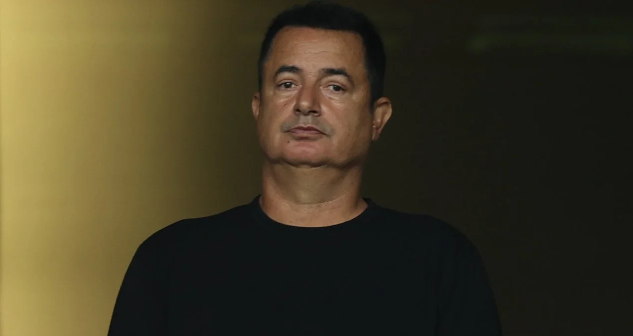 Acun Ilıcalı 100 Hull City azarkeşini qonaq edir