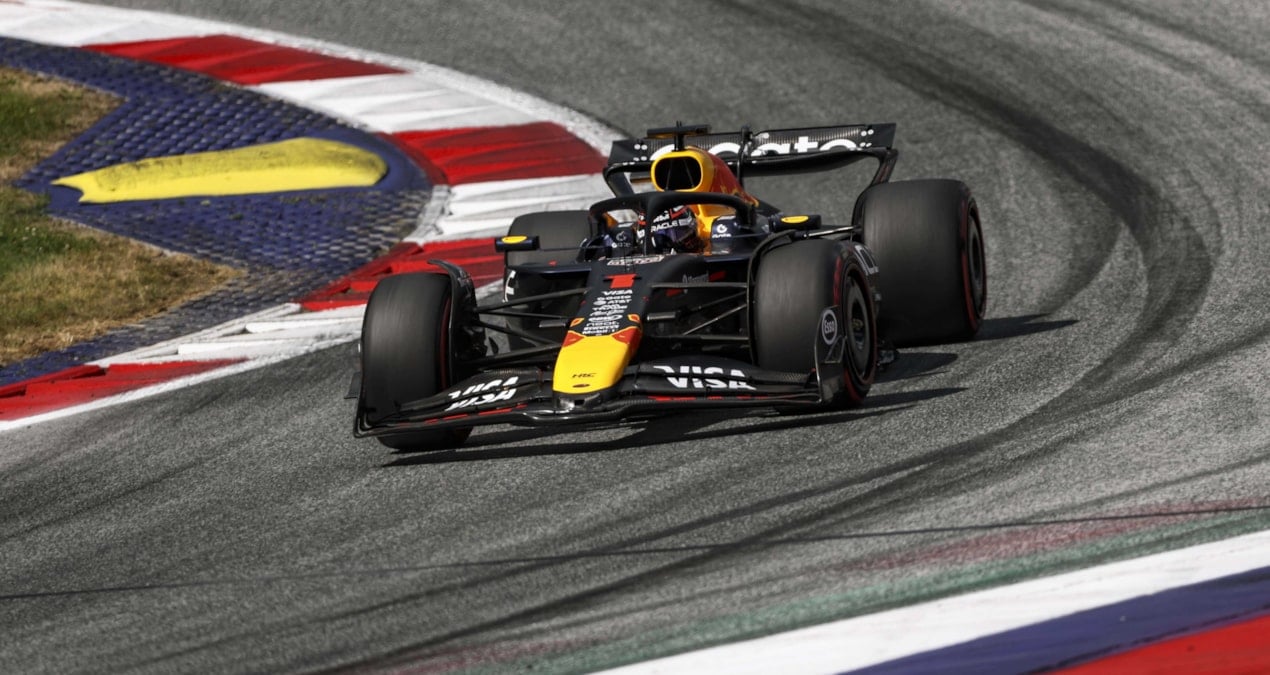 Max Verstappen İngiltərədə ilk pole-da