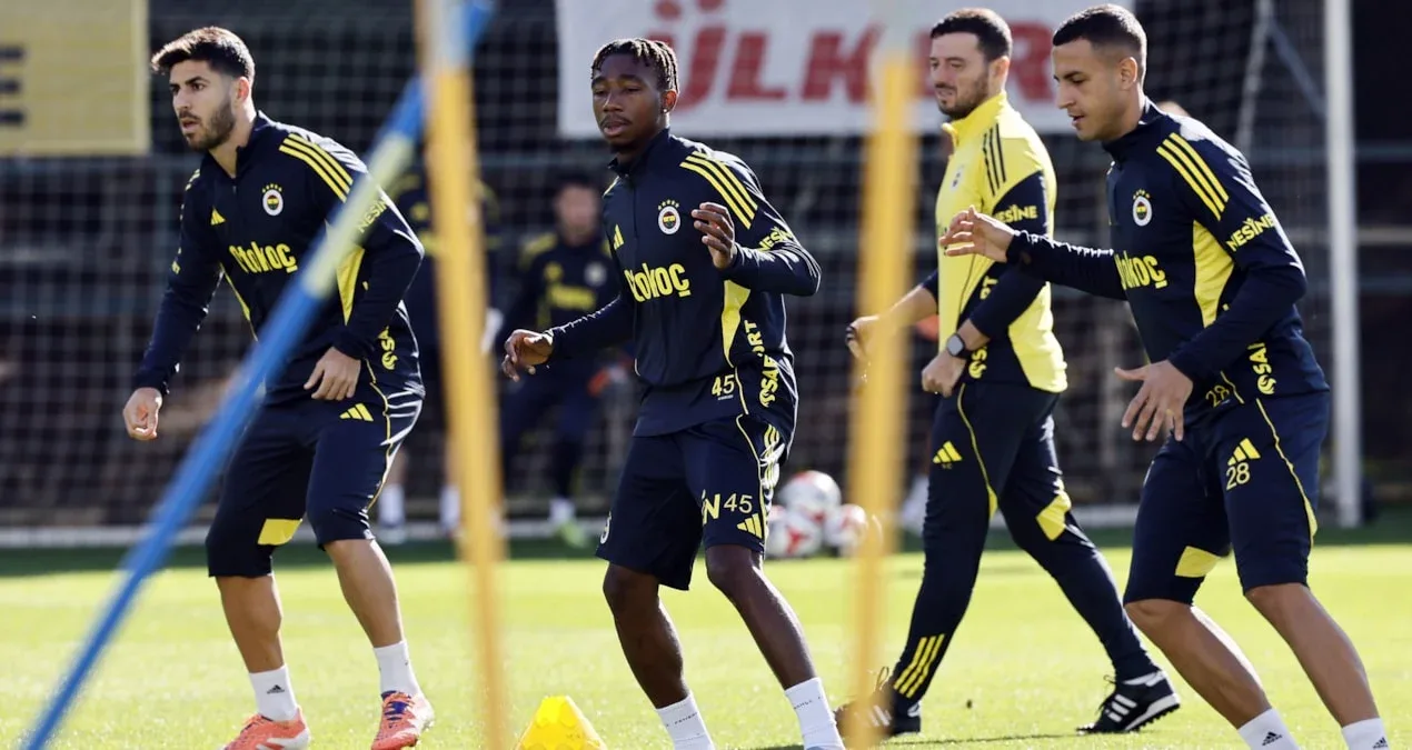 Fənər Rize səfərinə iki əskiklə yollanır