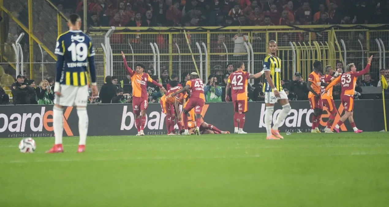 Derbidə qol sevincində Kazımcan Karataş xəsarət aldı