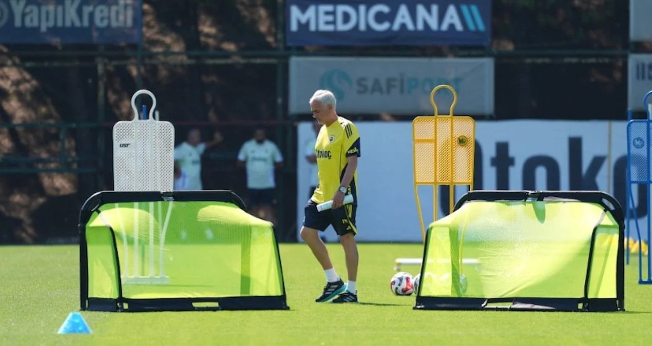 Mourinho'nun köməkçiləri açıqlandı