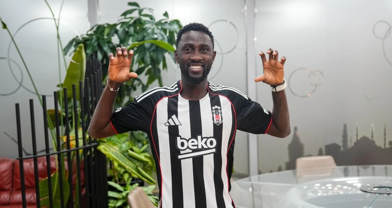 Beşiktaş ulduz futbolçunu İstanbula gətirdi