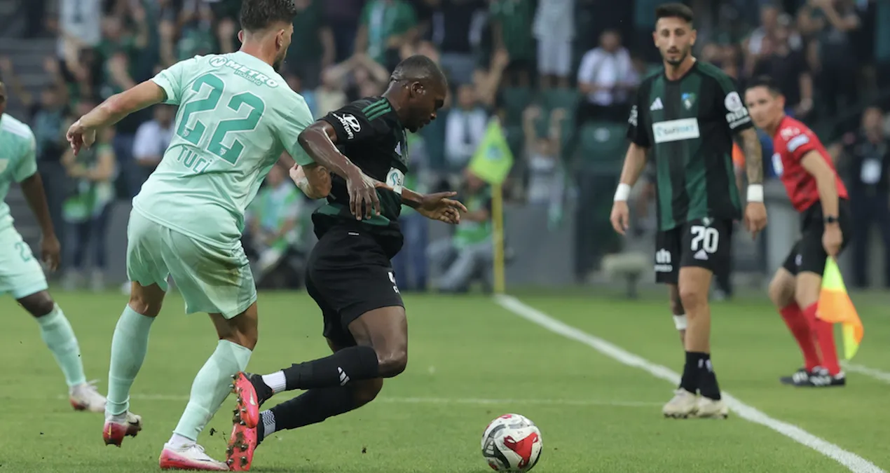 Kocaelispor və Kayserispor heç-heçə qalıb