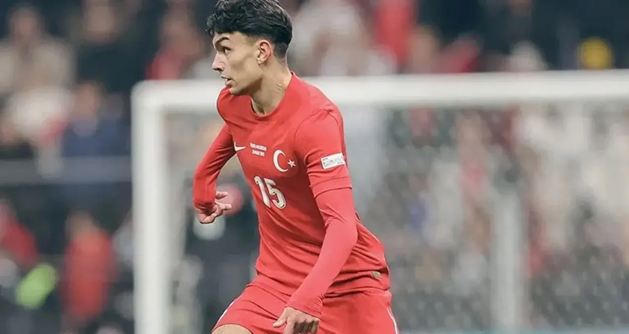 Can Uzun Almaniya yığmasını seçə bilər