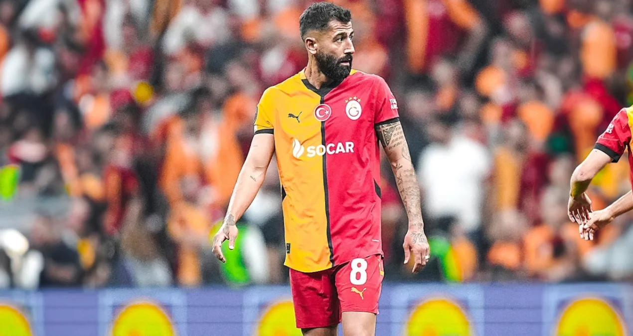 Qalatasaray Kerem Dəmirbayla yollarını ayırdı