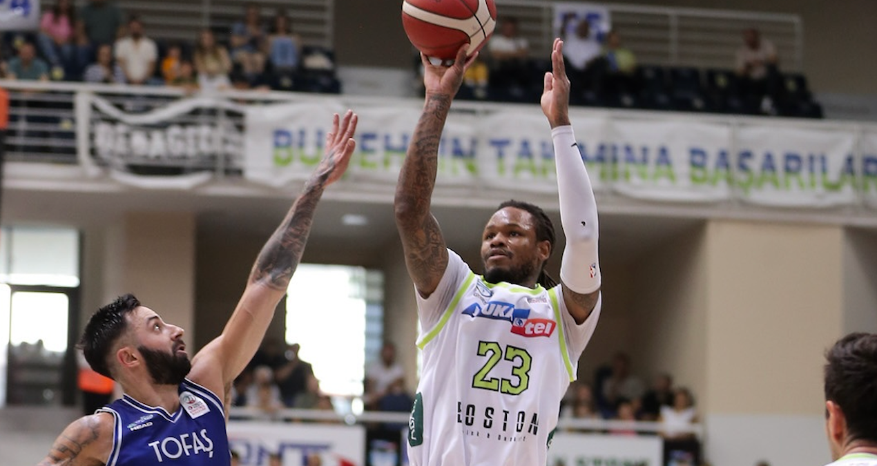 Keçmiş Merkezefendili McLemore təcavüzdən məhkum edildi