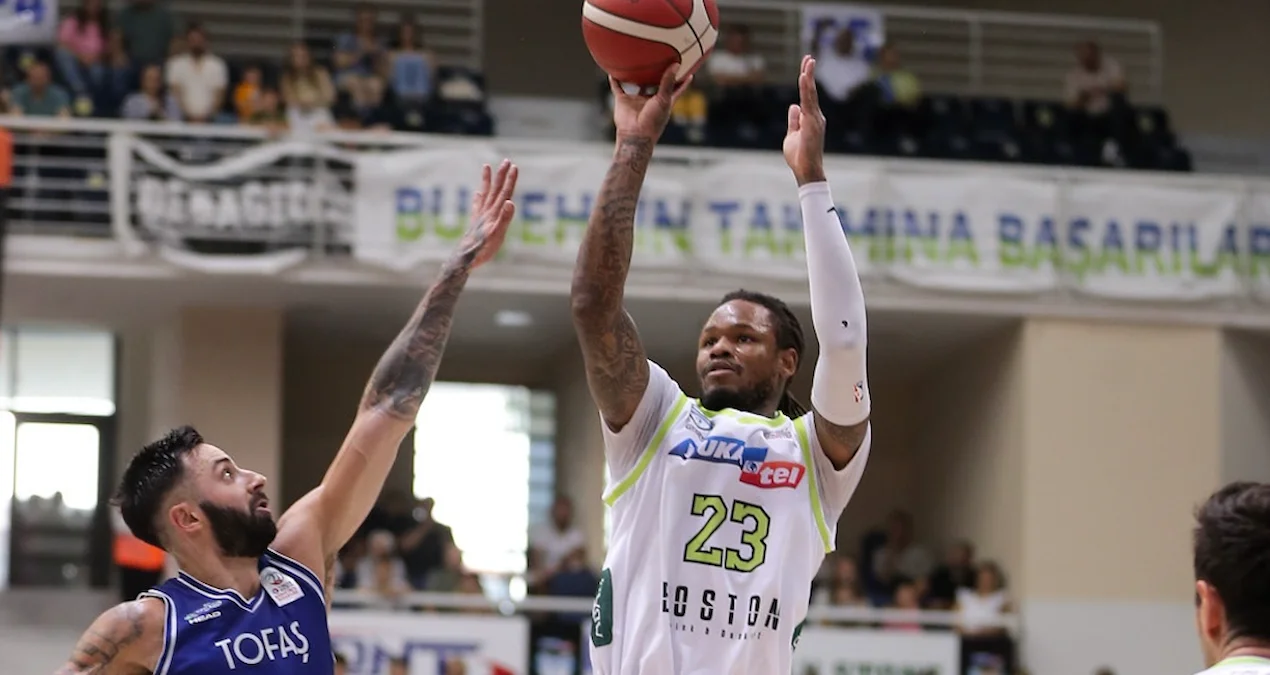 Keçmiş Merkezefendili McLemore təcavüzdən məhkum edildi