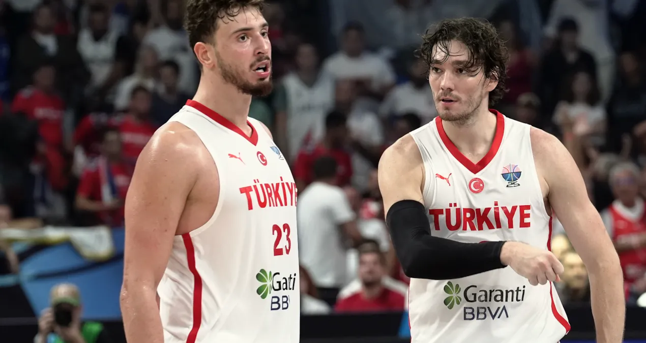 12 Dev Adam tarixi imtahanda Cedi Osman oynayacaq
