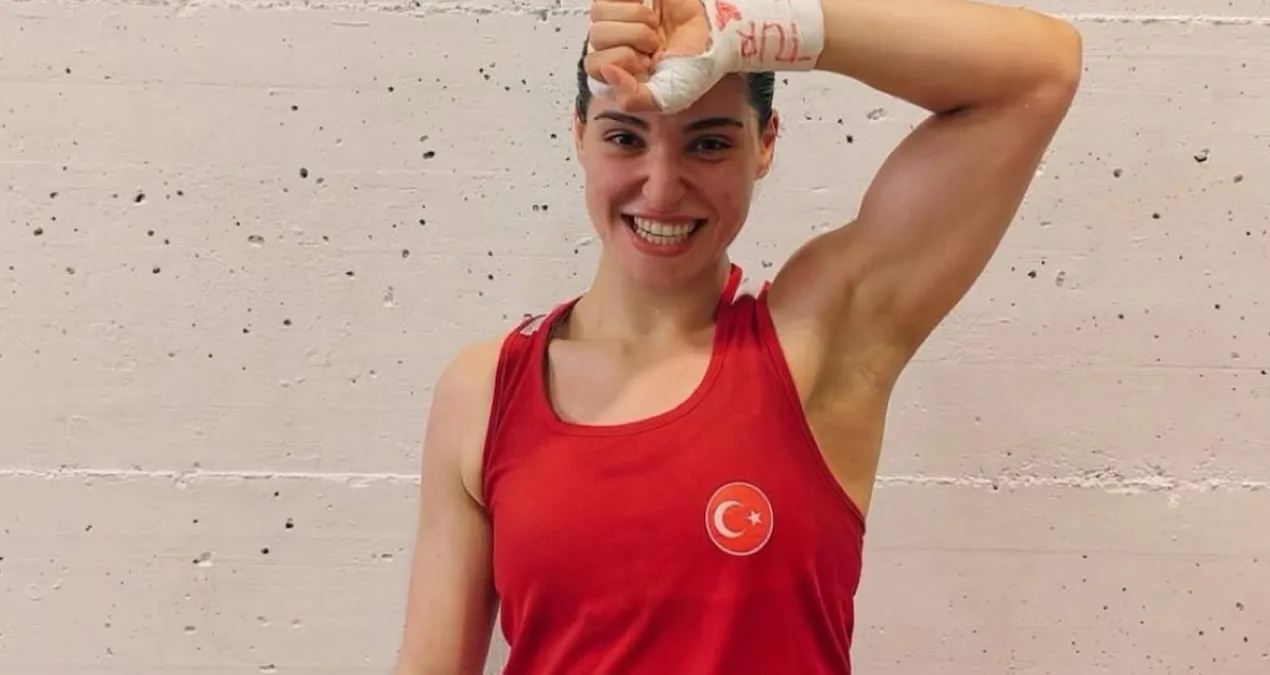 Dünya Boks Çempionatında finala yüksəldik