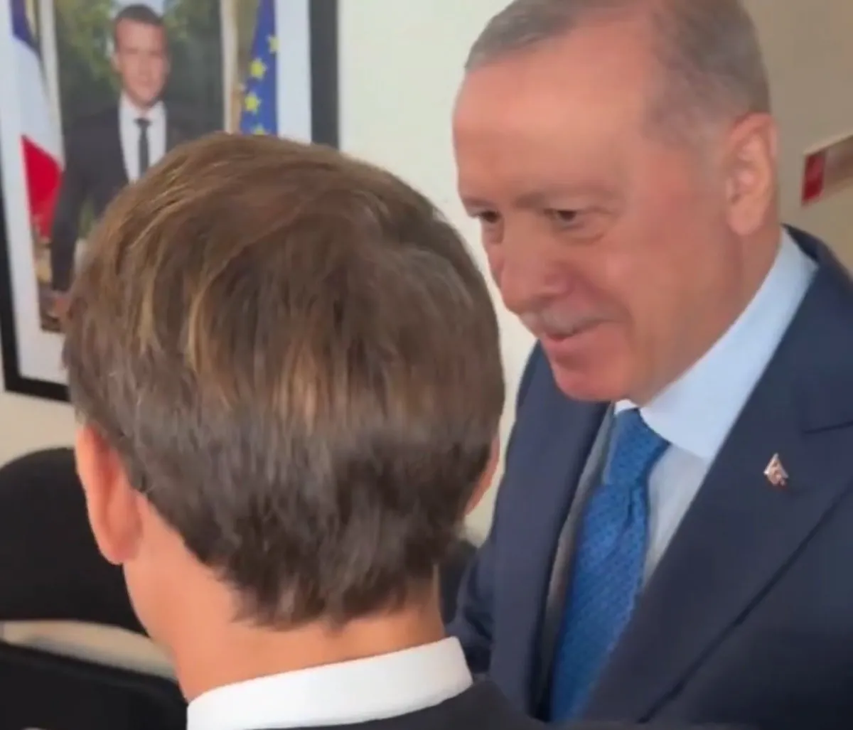 Ərdoğan-Makron dialoqu: Demək, yaxşı vaxtlar da olurmuş