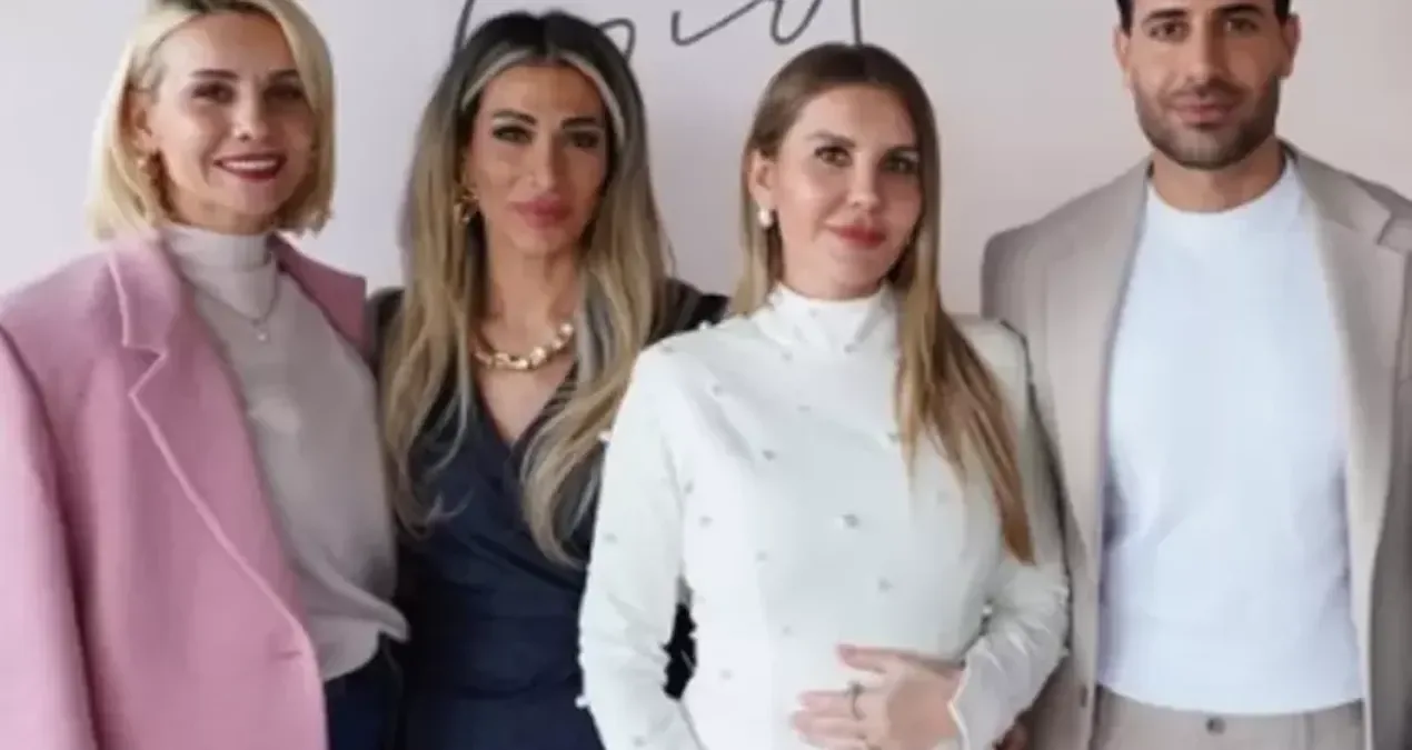 Esra Erolun bacısı evliliksiz hamiləlik dedi-qodusuna hirsləndi