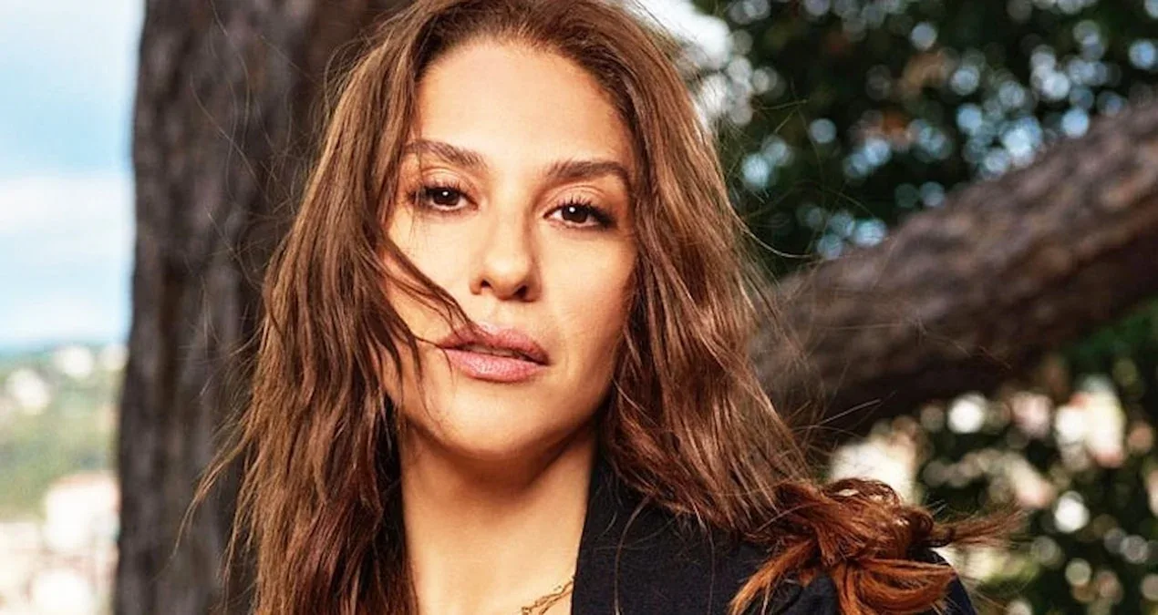 Evrim Alasya: Evlilik təbiətimizə uyğun deyil, boşanmalar sübutdur