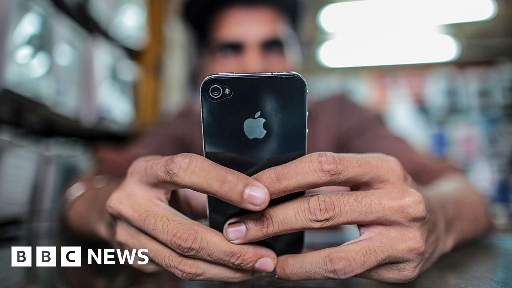 Hindistan dövlət kiber təhlükəsizlik tətbiqini smartfonlara öncədən yükləmə qərarından imtina etdi