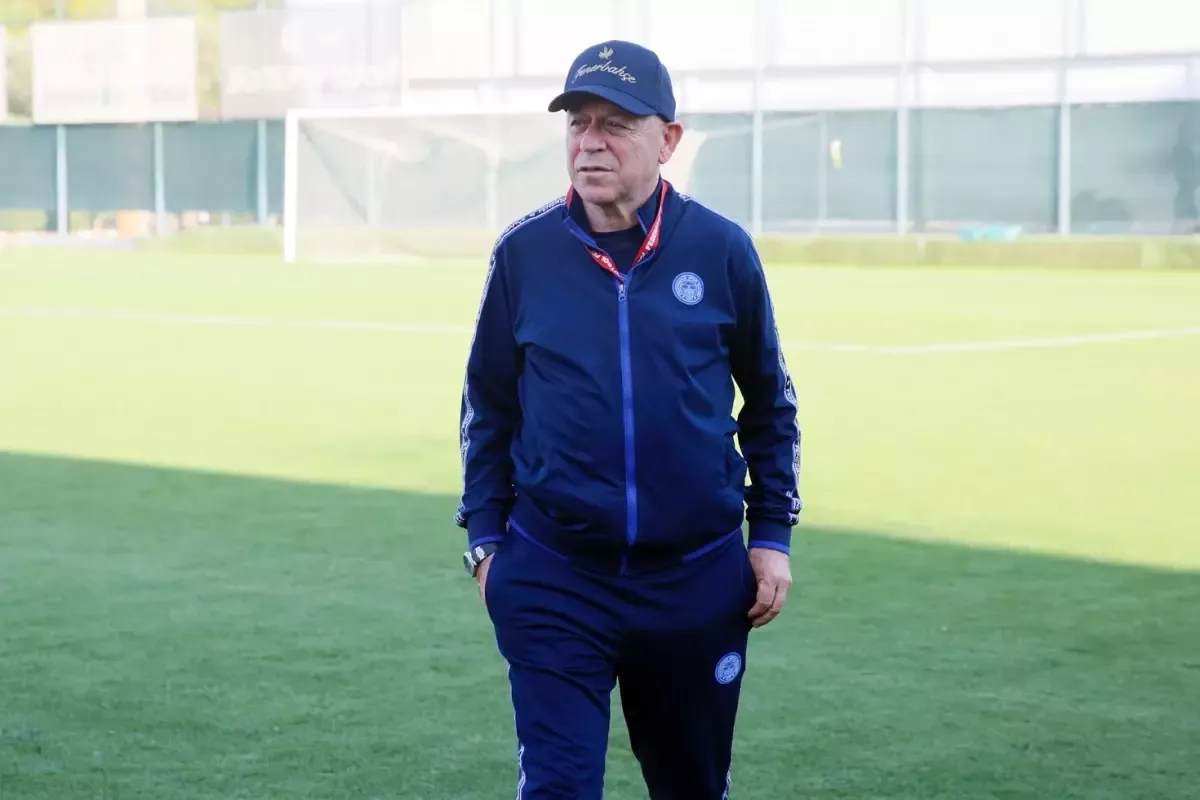 Fənərbaxça Sədat Karabüklə yollarını ayırdı