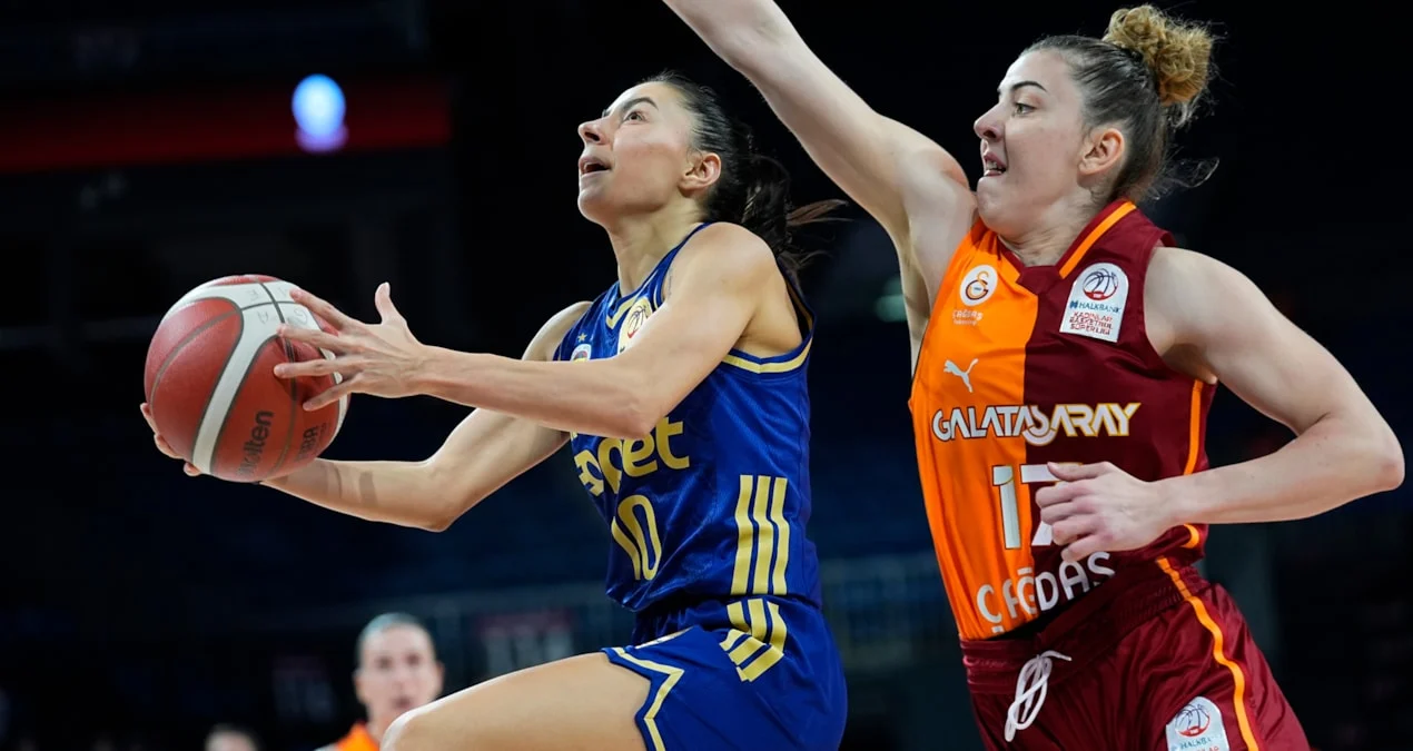 Fənərbağça Opet derbidə Qalatasaray Çağdaş Faktoringi səfərdə məğlub etdi