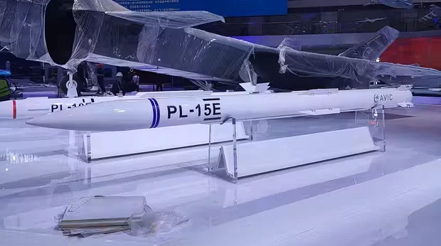 Yunan təyyarəsi Çin raketi ilə vuruldu