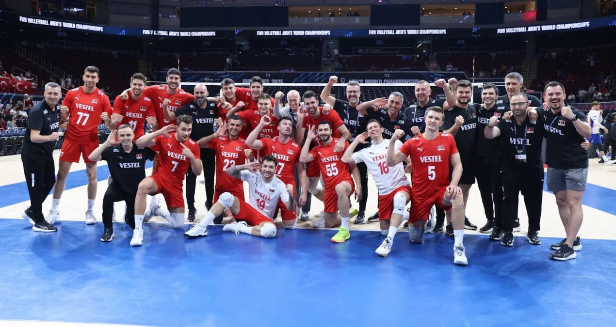 Voleybolçularımız dörddəbir finalda