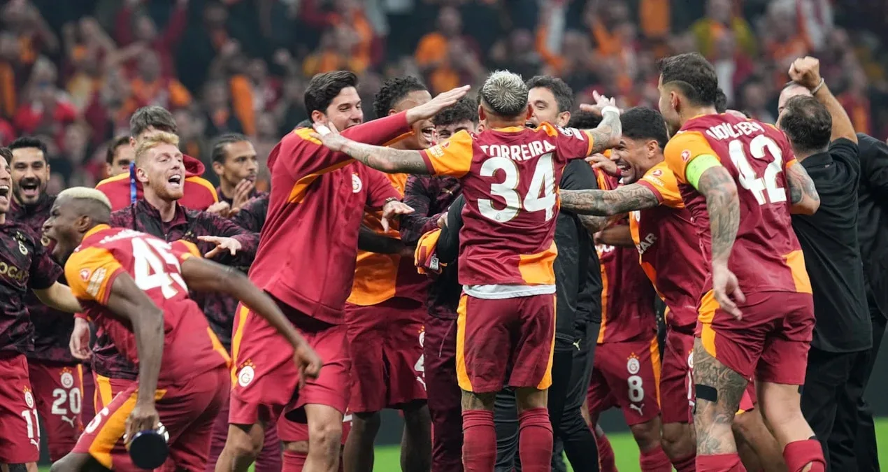 İngilis mətbuatı "Qalatasaray"ı yüksək qiymətləndirir