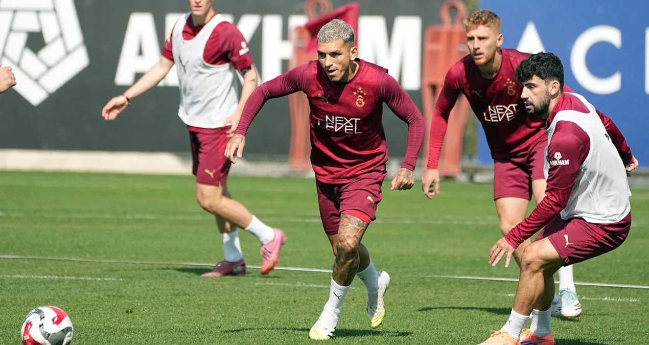 Qalatasaray derbi hazırlığına başladı