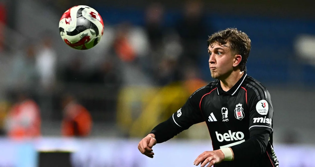 Beşiktaşda zədə səbəbindən şok yaşanır