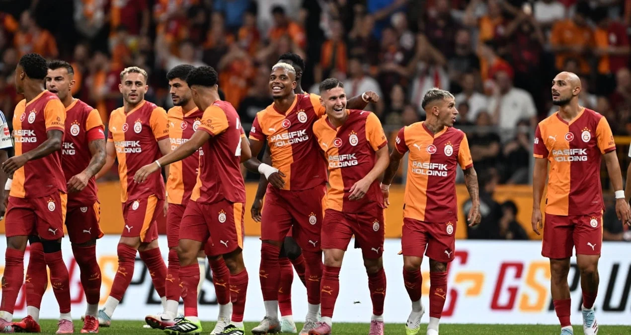 Qalatasaray Strasburqu asanlıqla məğlub etdi