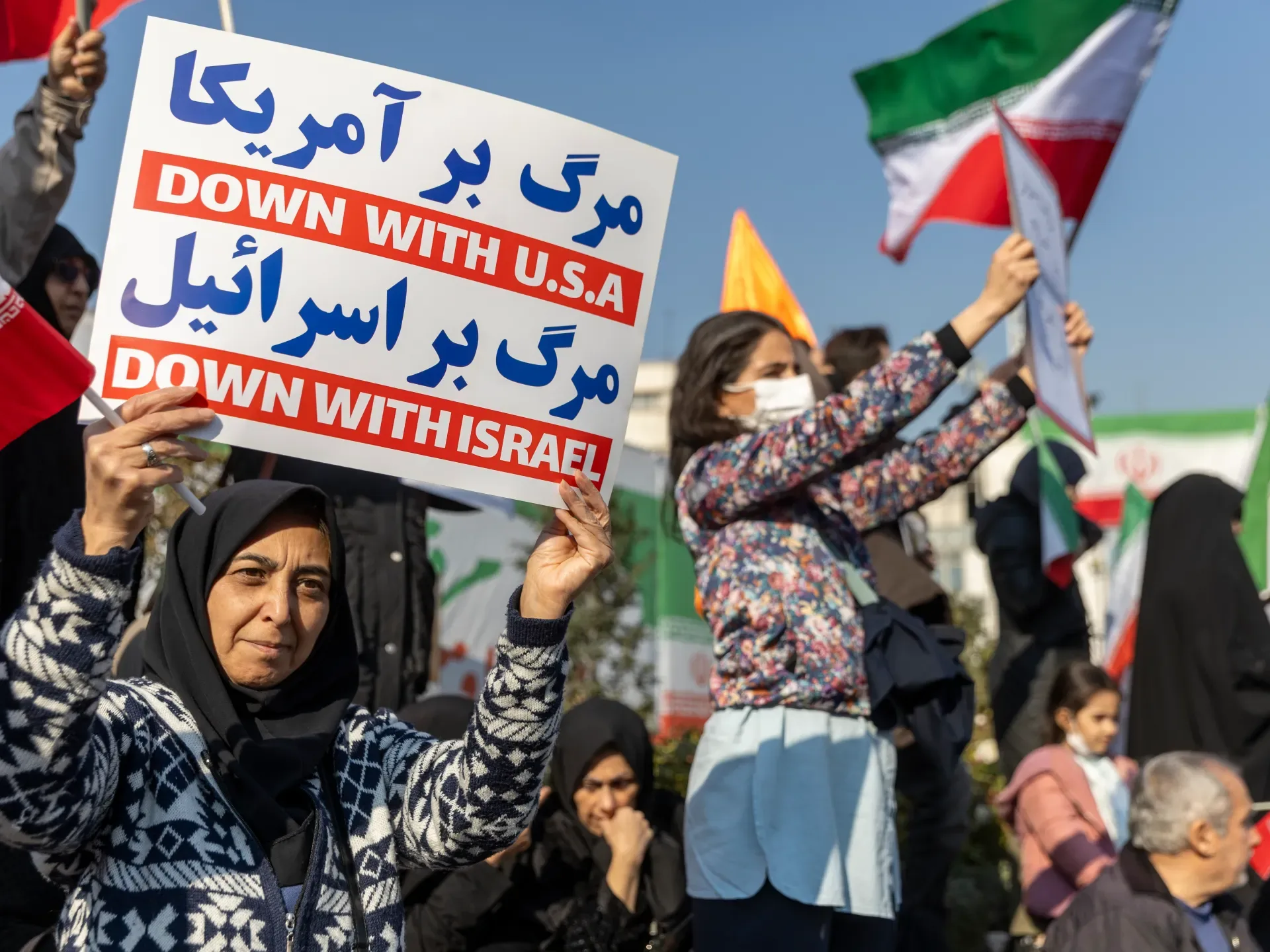 İran etirazları: Tehran Trampın istənilən addımına hazırdır