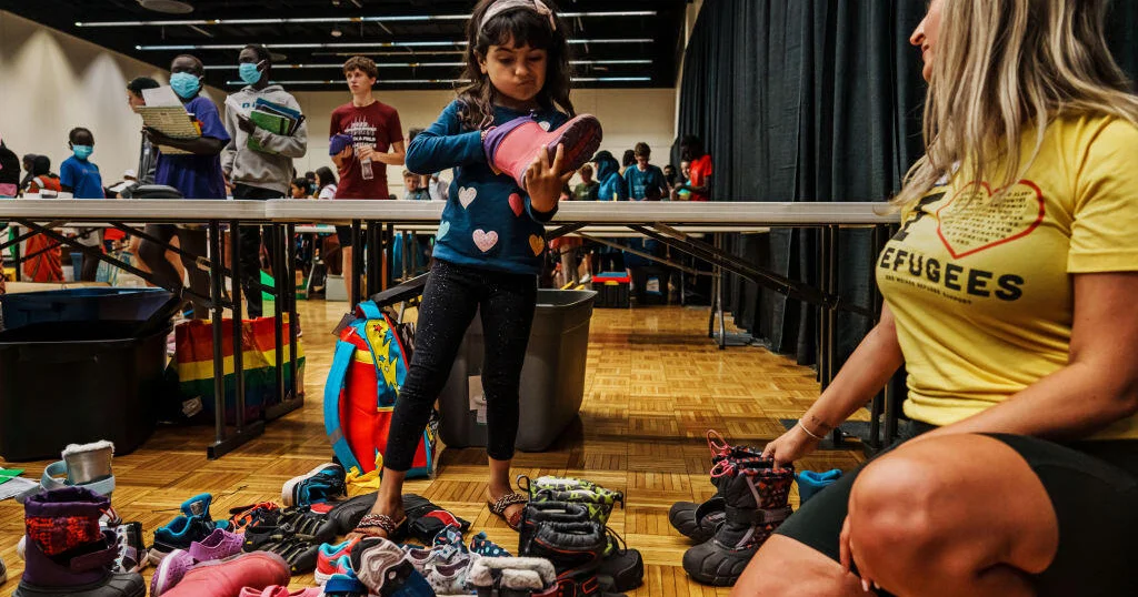 Trump administrasiyası Biden dövründə gələn qaçqınları yoxlayır, yaşayış icazəsi işləri dayandırılır