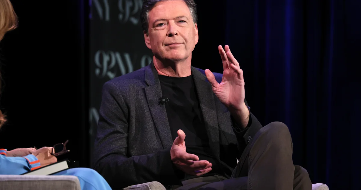 Hakim Comeyə böyük münsiflər heyətinin materiallarını verməyi əmr edib