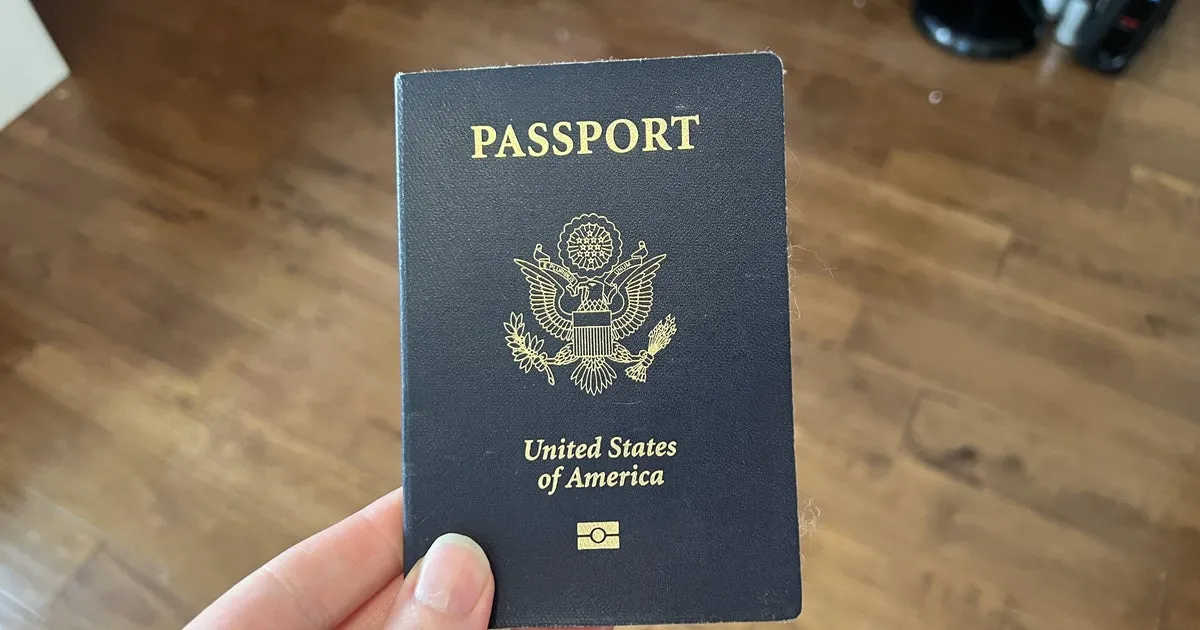 Trump administrasiyası pasportlarda cinsi işarələrlə bağlı mübahisəyə görə Ali Məhkəməyə müraciət edib