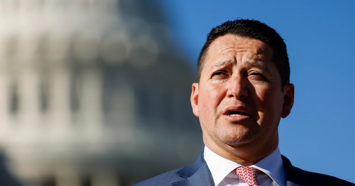 Ölümündən əvvəl köməkçi vəkil Toni Qonzaleslə eşq yaşadığını etiraf edib