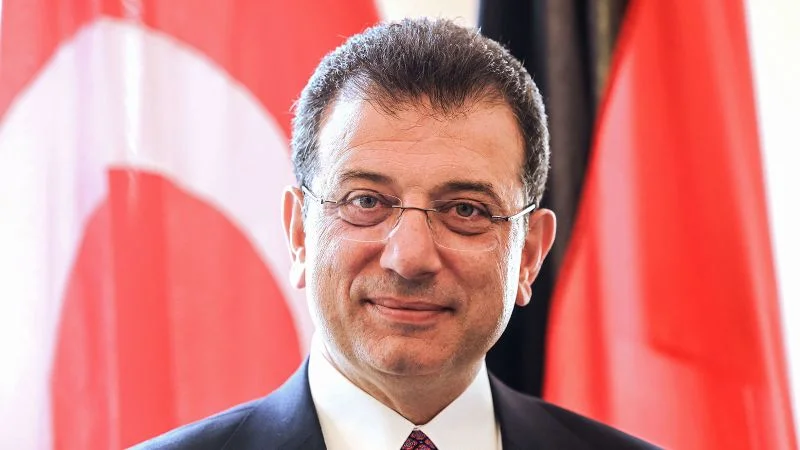 Ərdoğan rəqibi İstanbul merinə məmur təhdidi cəzası