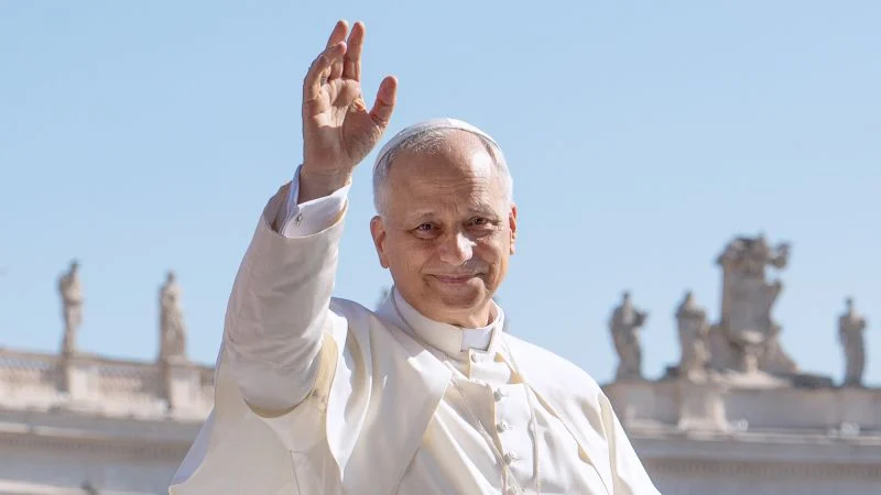 Papa Leo ilk xarici səfərində Yaxın Şərqə sülh aparır