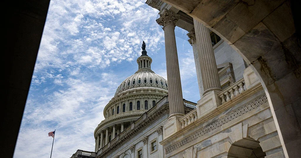 Senat və Nümayəndələr Palatasının Medicaid Kəsimləri Qanun Layihələri Müqayisəsi