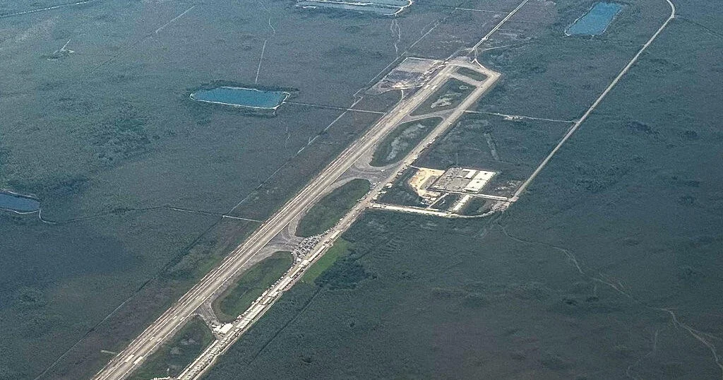 Florida immiqrasiya həbslərini artırır.