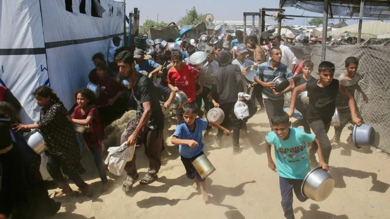 Qəzzada Aclıq: Yardımçılar, həkimlər, jurnalistlər də huşunu itirmə həddində, aclıqla üz-üzədir